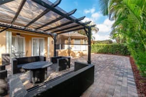 8455 NW 111th Ct, Doral, FL 33178, Sold 02/14/20