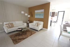 7863 NW 104th Ct, Doral, FL 33178, Sold 05/13/20