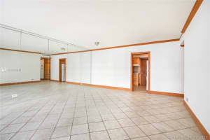 1408 Brickell Bay Dr # 907, Miami, FL 33131, Sold 06/01/21