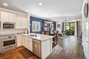4214 N Dixie Hwy, Oakland Park, FL 33334, Sold 02/28/20