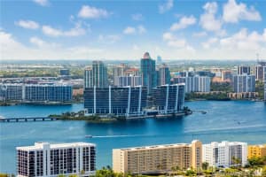 17141 Collins Ave, Sunny Isles Beach, FL 33160, Sold 01/20/21