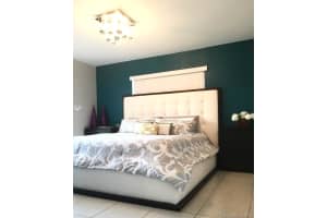 18820 NW 57th Ave, Hialeah, FL 33015, Sold 02/04/20