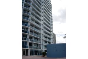 1881 79th Street Causeway, North Bay Village, FL 33141, Sold 08/18/20