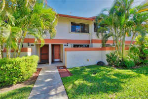 4306 SW 70th Terrace, Davie, FL 33314, Sold 02/10/20
