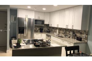 480 Executive Center Dr #1g, West Palm Beach, FL 33401, Sold 02/27/20