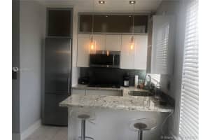 642 Michigan Ave, Miami Beach, FL 33139, Sold 07/24/20