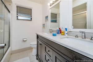 10155 SW 52nd St, Cooper City, FL 33328, Sold 07/31/20