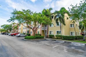 7085 Nova Dr, Davie, FL 33317, Sold 11/03/20