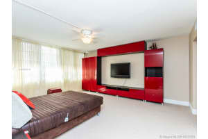 1801 S Ocean Dr, Hallandale Beach, FL 33009, Sold 10/05/20