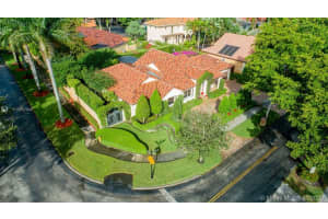 15450 NW 82nd Pl, Miami Lakes, FL 33016, Sold 03/20/20