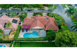 15450 NW 82nd Pl, Miami Lakes, FL 33016, Sold 03/20/20