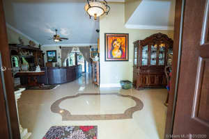 15450 NW 82nd Pl, Miami Lakes, FL 33016, Sold 03/20/20