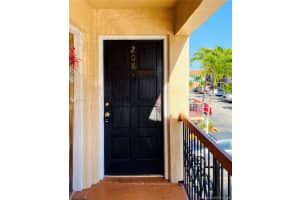 5580 W 26th Ct, Hialeah, FL 33016, Sold 01/17/20