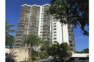 3375 N Country Club Dr, Miami, FL 33180, Sold 03/06/20