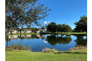 551 NW 100th Pl, Pembroke Pines, FL 33024, Sold 02/26/20