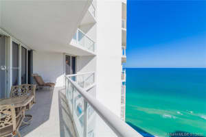 16425 Collins Ave, Sunny Isles Beach, FL 33160, Sold 04/30/21