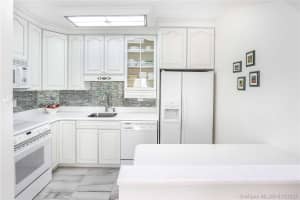 401 Golden Isles Dr, Hallandale Beach, FL 33009, Sold 11/24/20