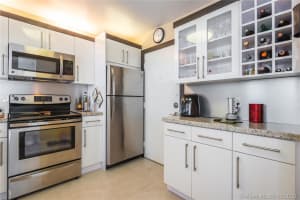 8233 Harding Ave, Miami Beach, FL 33141, Sold 02/27/20