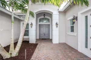 5090 W Sterling Ranch Cir, Davie, FL 33314, Sold 11/30/20