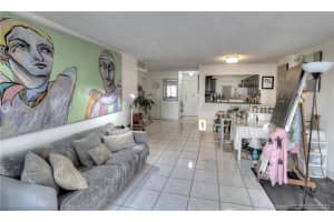 1200 14th St #2b, Miami Beach, FL 33139, Sold 03/18/20