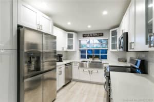 1399 Cottonwood Cir, Weston, FL 33326, Sold 04/28/20