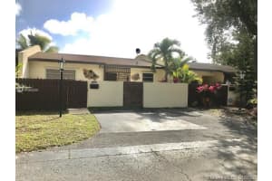 13908 Kendale Lakes Dr, Miami, FL 33183, Sold 02/18/20