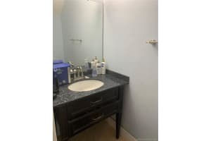 1071 Sorrento Dr, Weston, FL 33326, Sold 03/31/20