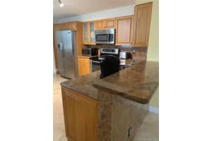 1071 Sorrento Dr, Weston, FL 33326, Sold 03/31/20