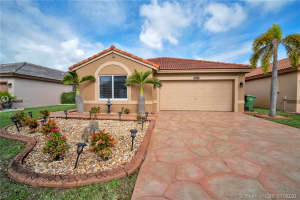 20857 NW 16th St, Pembroke Pines, FL 33029, Sold 04/03/20