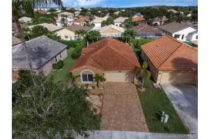 20857 NW 16th St, Pembroke Pines, FL 33029, Sold 04/03/20