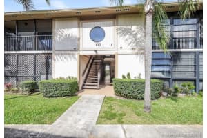 823 NE 199th St, Miami, FL 33179, Sold 07/07/20
