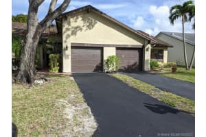 8202 NW 100th Dr, Tamarac, FL 33321, Sold 03/18/20