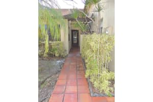 8202 NW 100th Dr, Tamarac, FL 33321, Sold 03/18/20