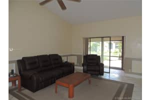 8202 NW 100th Dr, Tamarac, FL 33321, Sold 03/18/20