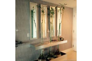 2950 NE 188th St, Miami, FL 33180, Sold 09/04/20