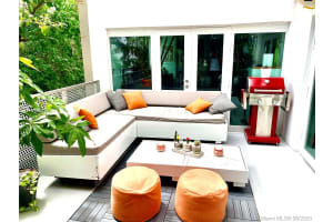 828 3rd St, Miami Beach, FL 33139, Sold 11/13/20