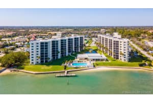 19800 Sandpointe Bay Dr, Tequesta, FL 33469, Sold 08/28/20