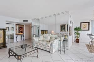 16558 NE 26th Ave #4e, North Miami Beach, FL 33160, Sold 03/26/20