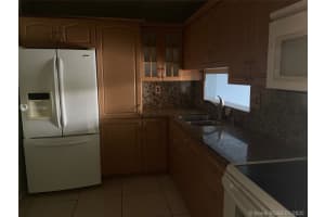 8615 NW 8th St, Miami, FL 33126, Sold 04/03/20