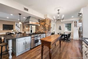 12261 SW 2nd St, Plantation, FL 33325, Sold 04/13/20