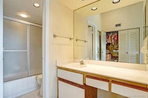 8142 NW 17th Manor # Va2r, Plantation, FL 33322, Sold 03/16/20