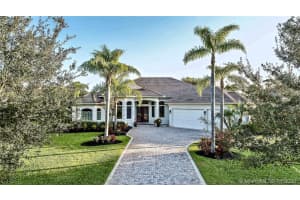 524 SW Squire Johns Ln, Palm City, FL 34990, Sold 08/28/20