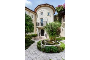 1511 W 27th St, Miami Beach, FL 33140, Sold 12/01/20