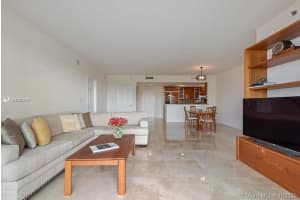 1819 SE 17th St, Fort Lauderdale, FL 33316, Sold 02/13/20