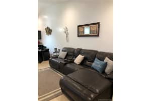 19231 NW 67th Pl, Hialeah, FL 33015, Sold 03/23/20