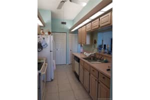 108 Half Moon Cir APT D3, Hypoluxo, FL 33462, Sold 10/07/20