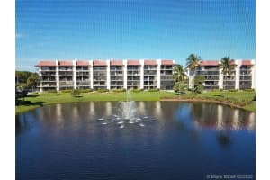 108 Half Moon Cir APT D3, Hypoluxo, FL 33462, Sold 10/07/20