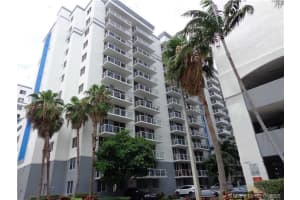 5077 NW 7th St, Miami, FL 33126, Sold 04/27/21