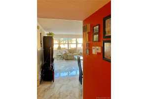329 SE 3rd St #201t, Hallandale Beach, FL 33009, Sold 01/15/21