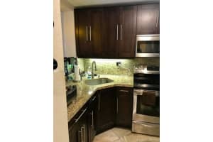 9350 Fontainebleau Blvd, Miami, FL 33172, Sold 03/03/20